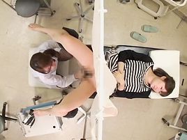 レズ、人妻、医者の企画女優動画イメージ