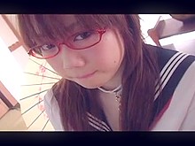 コスプレ、めがね、学生服の企画女優動画イメージ