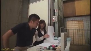 スレンダー、フェラ、指マンの企画女優動画イメージ