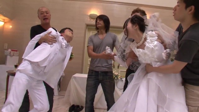 結婚式当日に花嫁を集団寝取られレイプをされてしまう哀れな新郎